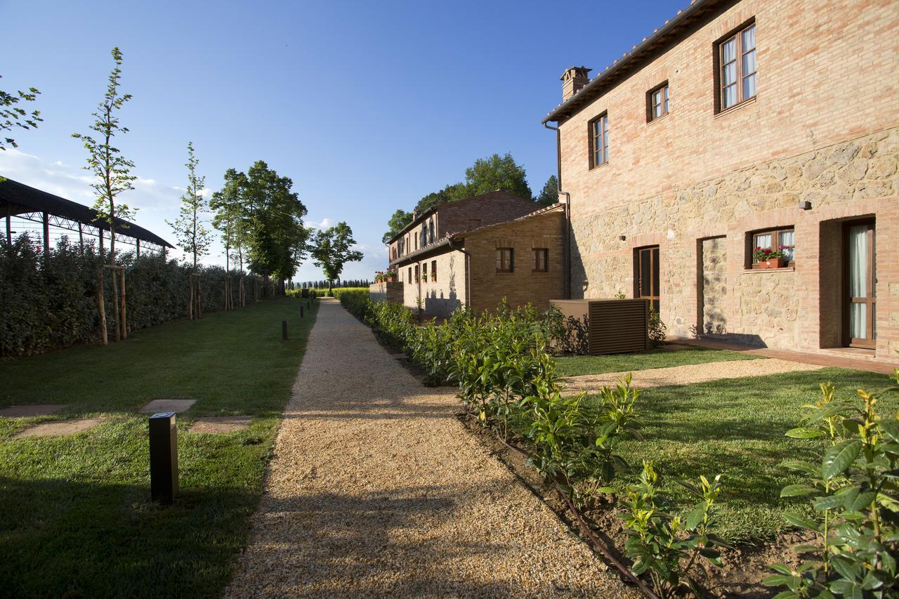 Aparthotel Casale San Galgano Chiusdino Exterior foto
