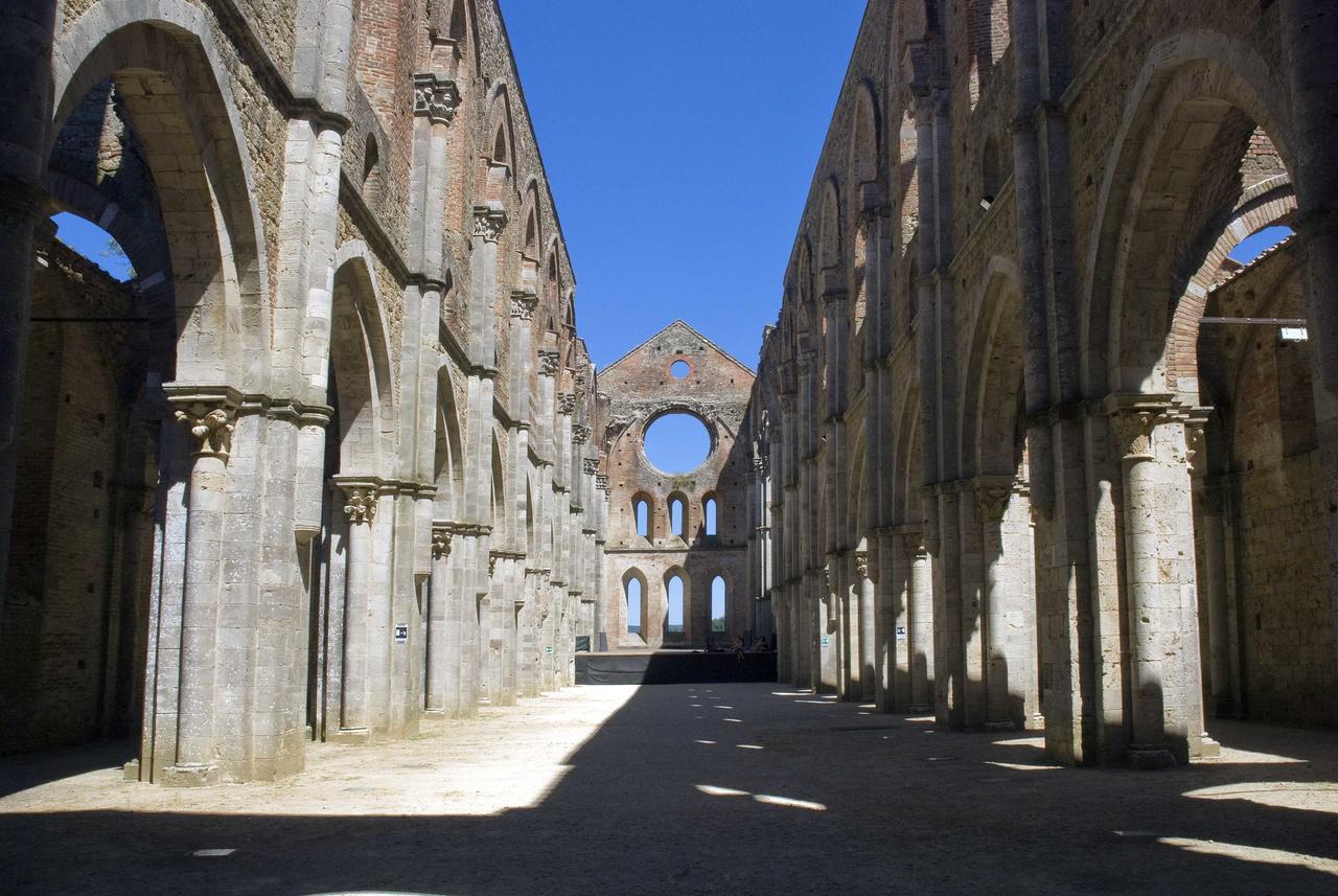 Aparthotel Casale San Galgano Chiusdino Exterior foto